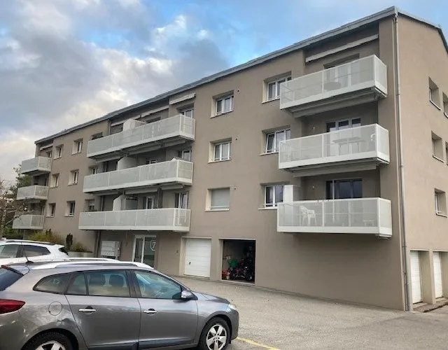 Logement rénové de 3.5 pièces au 1er étage – photo 10 of 10