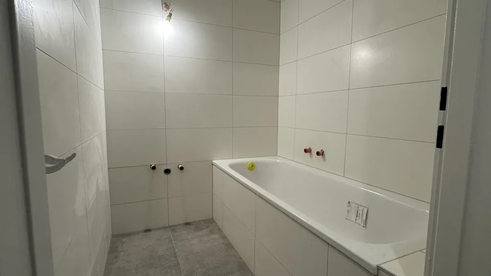 Logement rénové de 3.5 pièces au 1er étage – photo 9 of 10