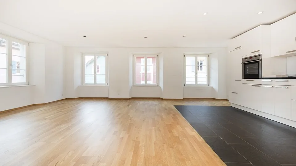 BEAUTIFUL APARTMENT WITH TERRACE IN TOP LOCATION! – photo 3 of 12