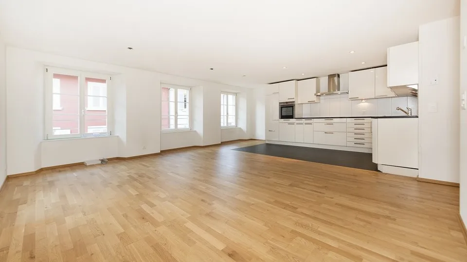 BEAUTIFUL APARTMENT WITH TERRACE IN TOP LOCATION! – photo 4 of 12