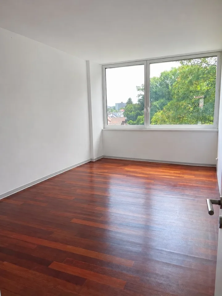 4.5 Zimmer Maissonettwohnung in Dietikon – Foto 7 von 11