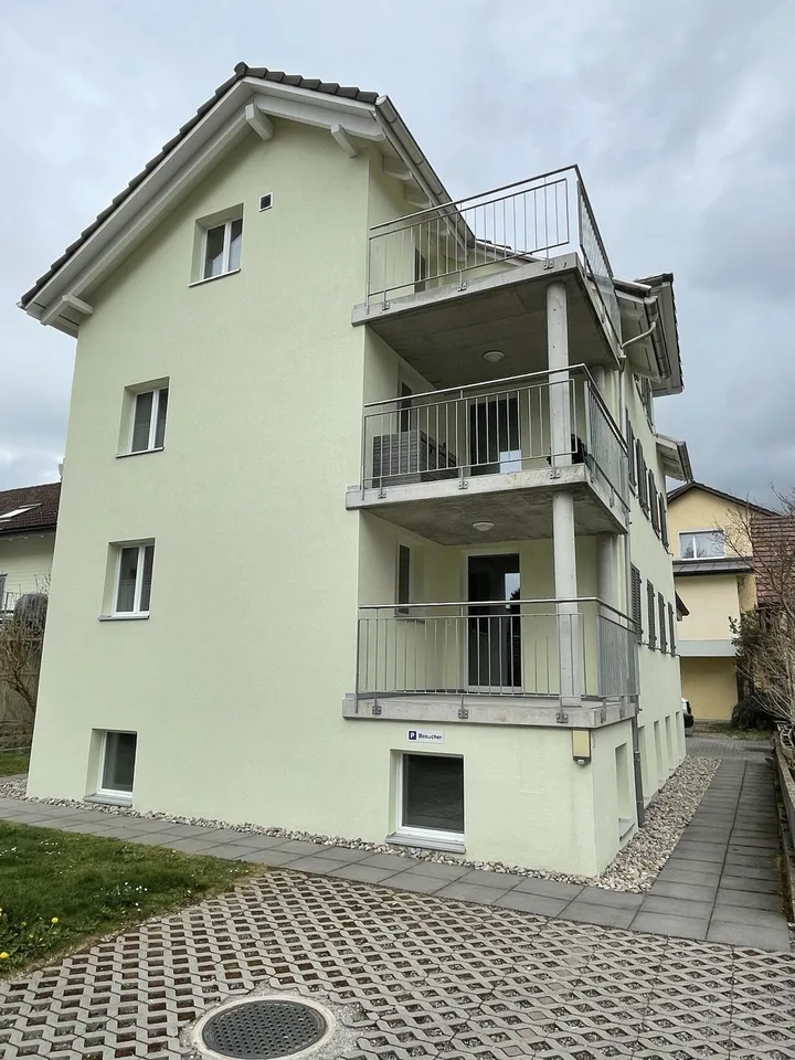 3.5 Zimmer Hochparterre Wohnung in Niederuzwil – Foto 2 von 11