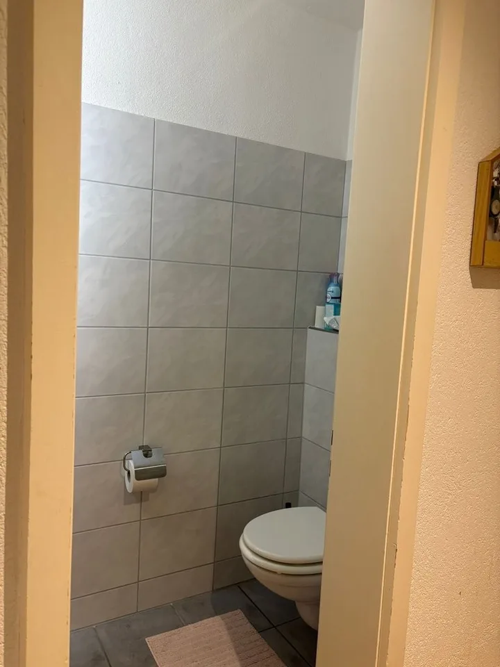 Moderne 3-Zimmer-Wohnung in Forch zu vermieten – photo 4 sur 9