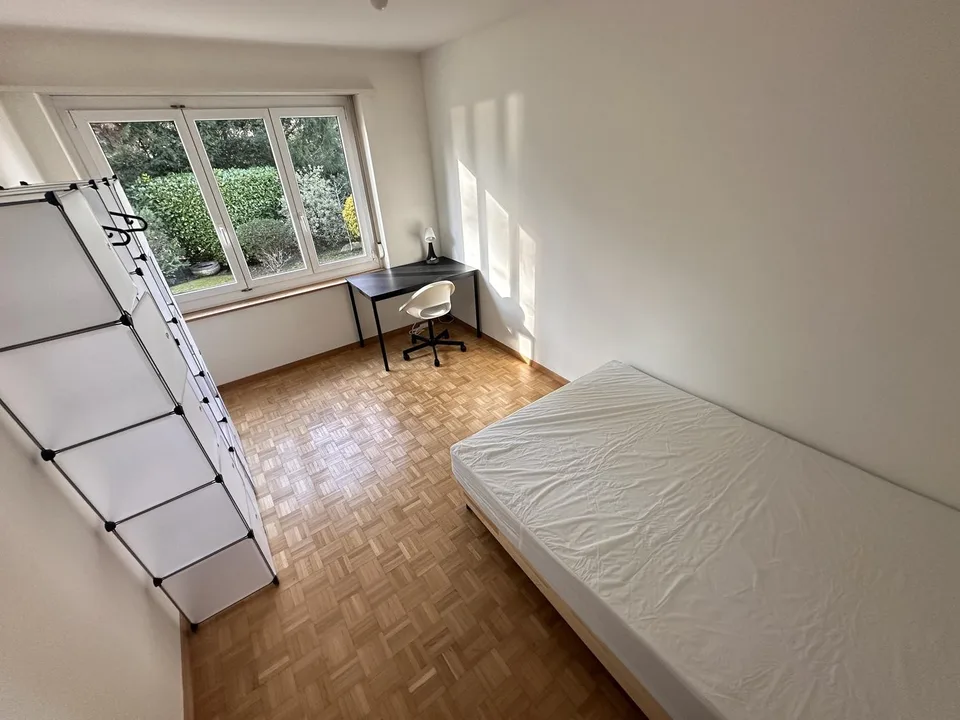 Single furnished room in a shared apartment (limited till the end of March 2028) – photo 3 sur 12