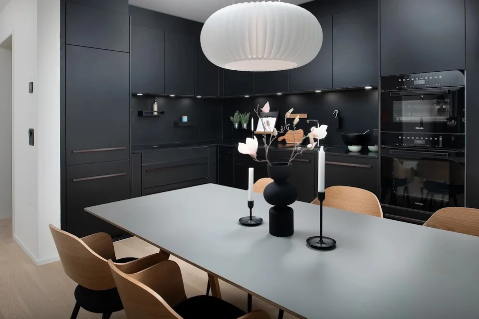 Grosszügige 3.5-Zimmer-Wohnung in Uitikon Waldegg ab 1. Dez – Foto 3 von 11