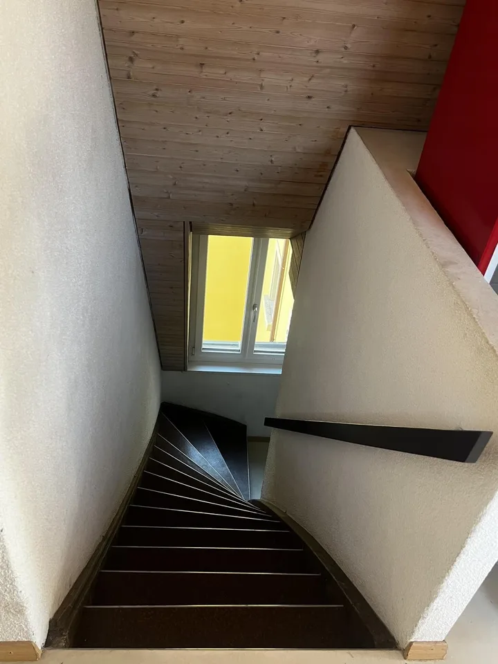 Zentrale 1,5-Zimmerwohnung mit Dachterrasse in Zürich-Wiedikon – Foto 7 von 13