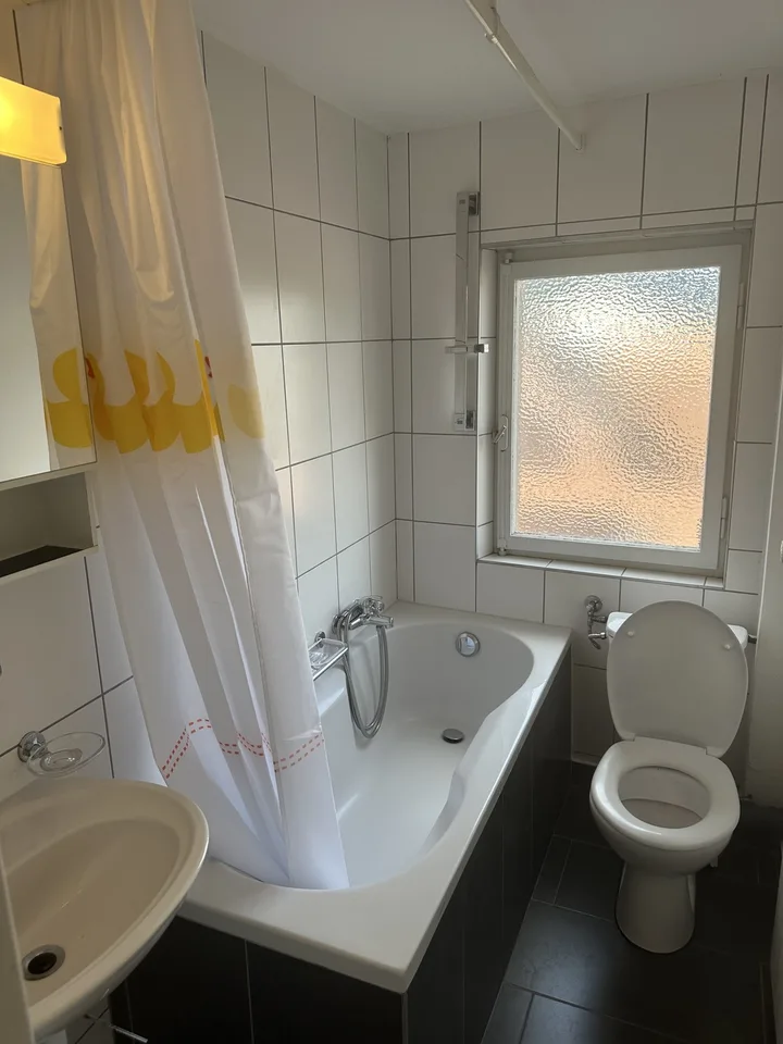 Neuwertiges Einzelzimmer in Biel – photo 3 sur 7