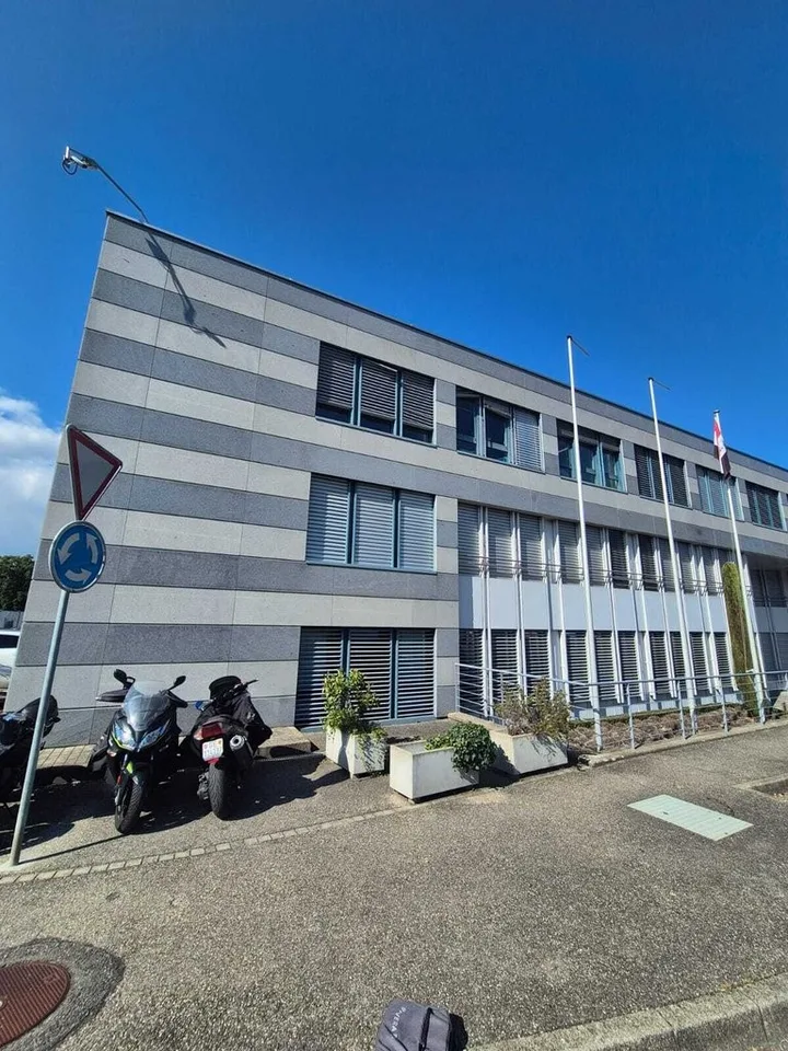 Places extérieures motos – photo 2 sur 2