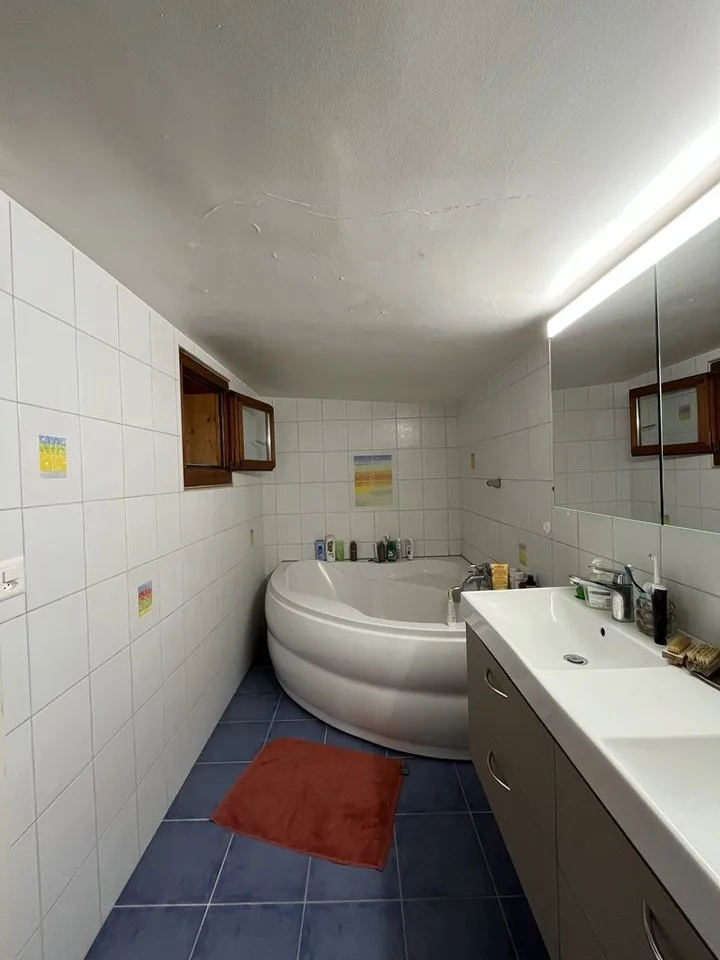 FRIBOURG (quartier de la Neuveville) - 3.5 pièces au 2ème étage – photo 9 sur 12