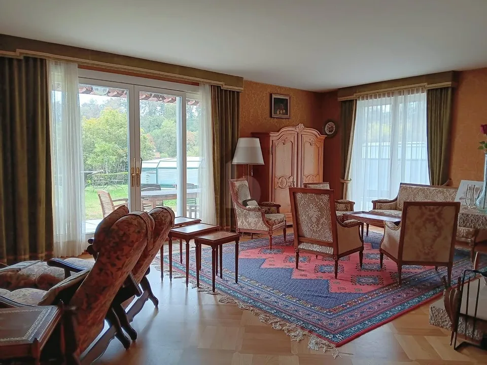7.5 Zimmer Erdgeschosswohnung in Neuchâtel – photo 3 sur 4
