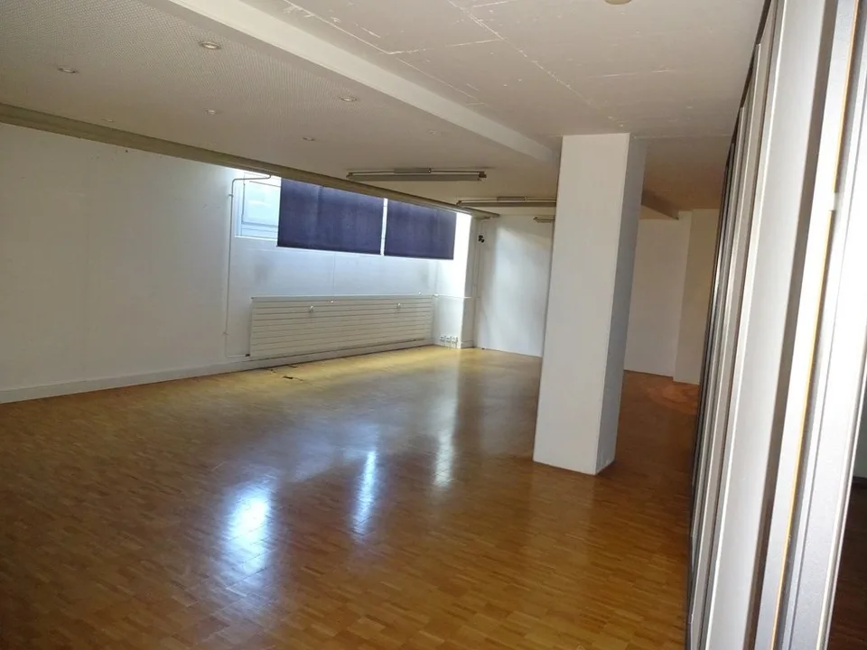 Gewerbefläche im Zentrum von Kloten – photo 2 of 5