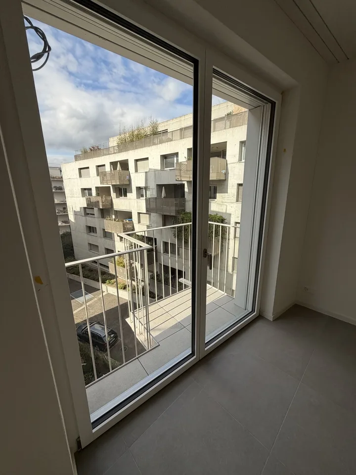 Modern new building 3-room apartment with large terrace - first occupancy - Langstrasse / Europaallee, Zurich – photo 9 of 10