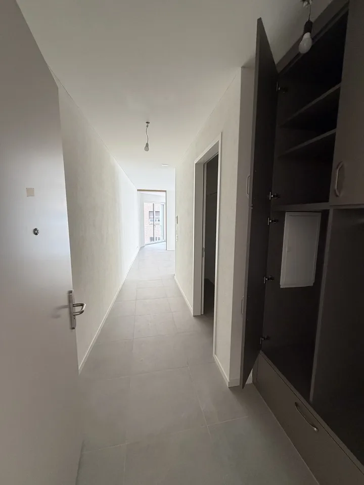 Modern new building 3-room apartment with large terrace - first occupancy - Langstrasse / Europaallee, Zurich – photo 7 of 10