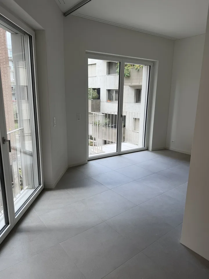 Three modern new 2-room apartments - first occupancy - Langstrasse / Europaallee, near Zurich main station – photo 2 of 9