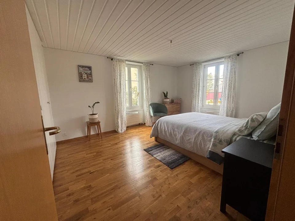 Appartement 3,5 pièces lumineux de 100 m² à Epalinges – Foto 3 von 10