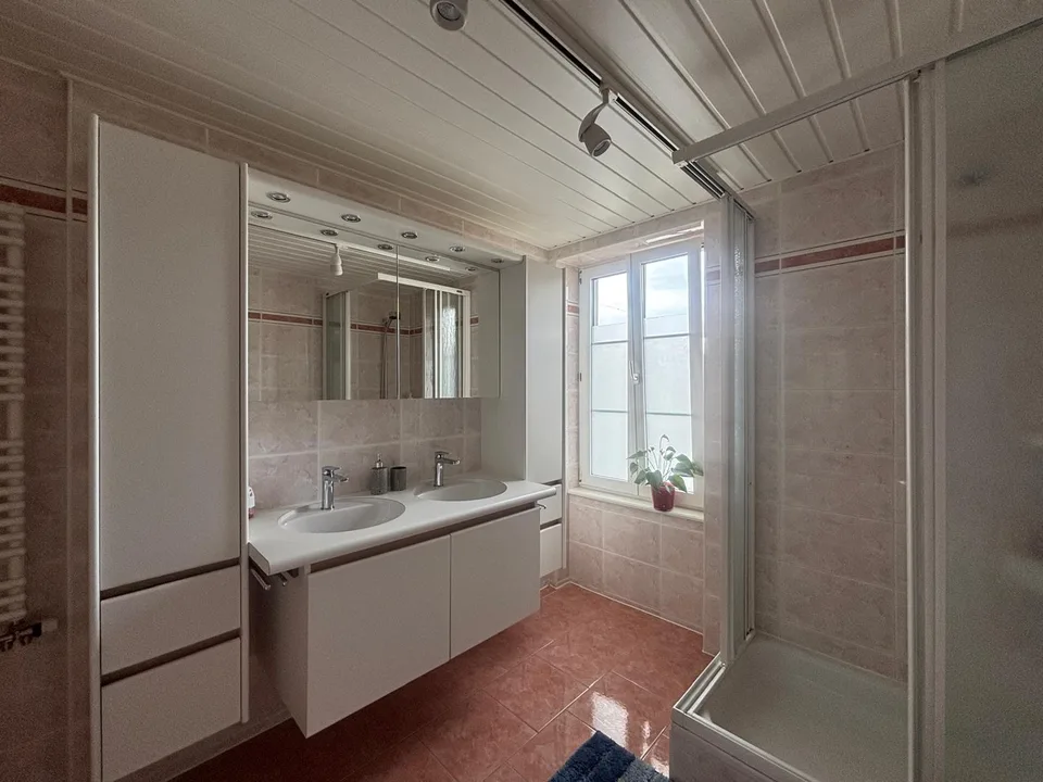 Appartement 3,5 pièces lumineux de 100 m² à Epalinges – Foto 7 von 10