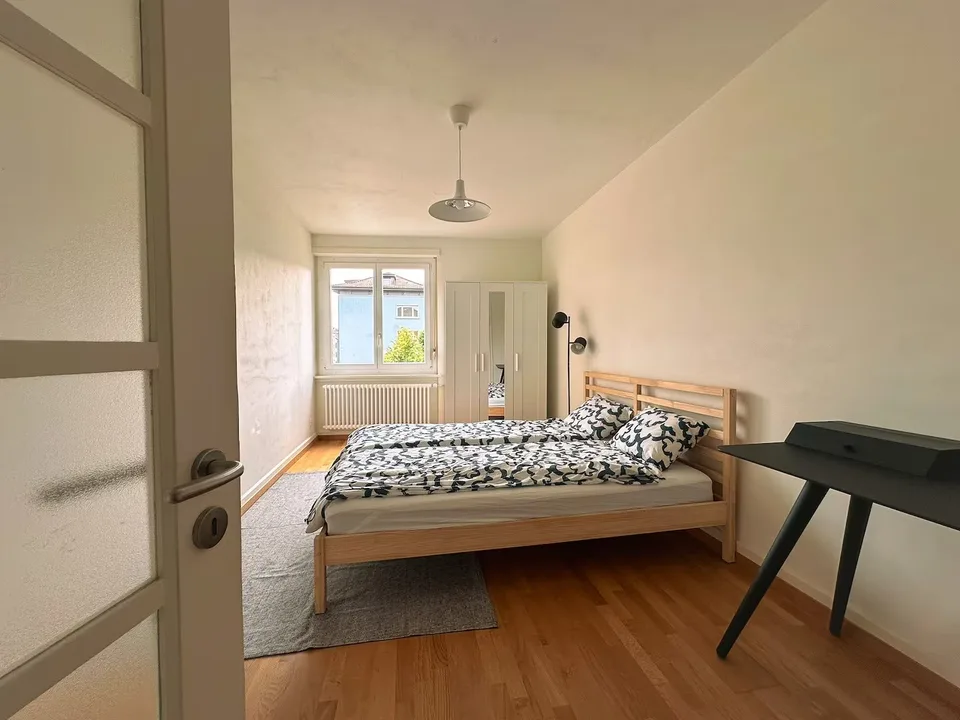 Four renovated 3-room apartments - Langstrasse / Europaallee, near Zurich main station – photo 5 of 8