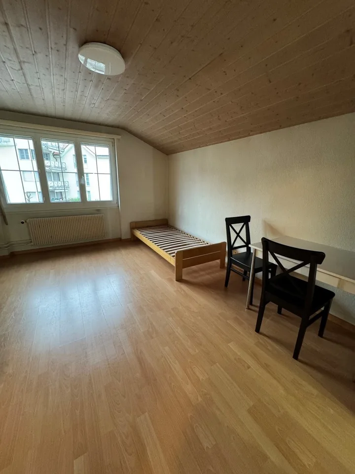 1-Zimmer Studio möbliert – Foto 6 von 6
