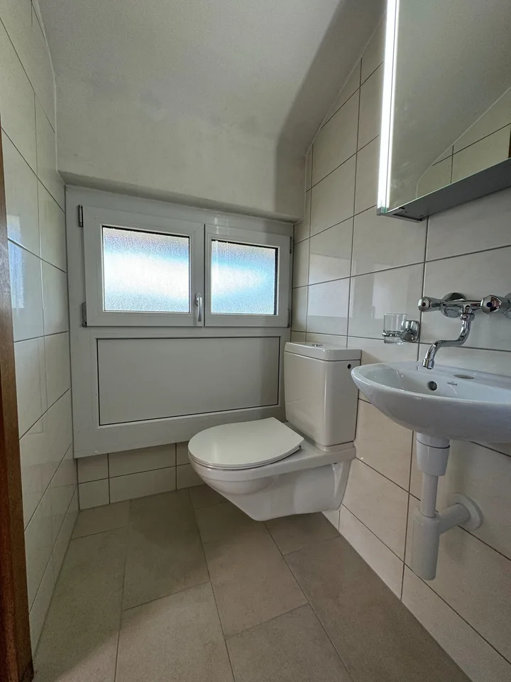 1-Zimmer Studio möbliert – Foto 3 von 6