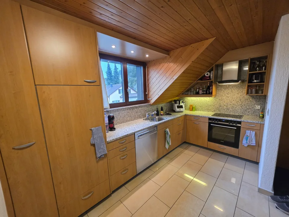 Grosszügige, 4.5 Maisonettewohnung zentral Aarau – Foto 3 von 13