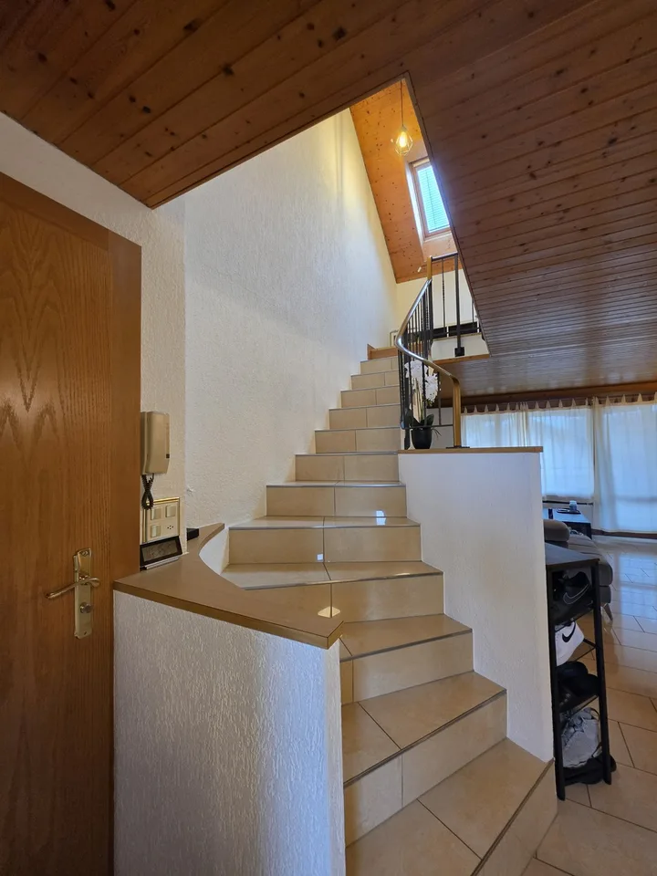 Grosszügige, 4.5 Maisonettewohnung zentral Aarau – Foto 9 von 13