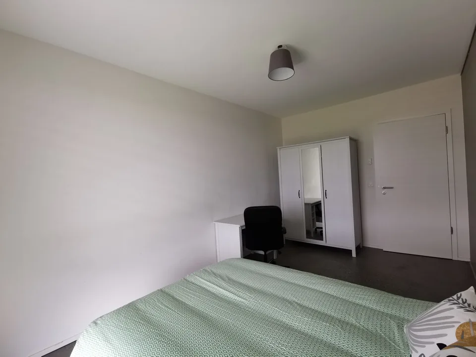 Belle chambre en colocation dans un appartement lumineux et tout équipé – foto 2 di 9