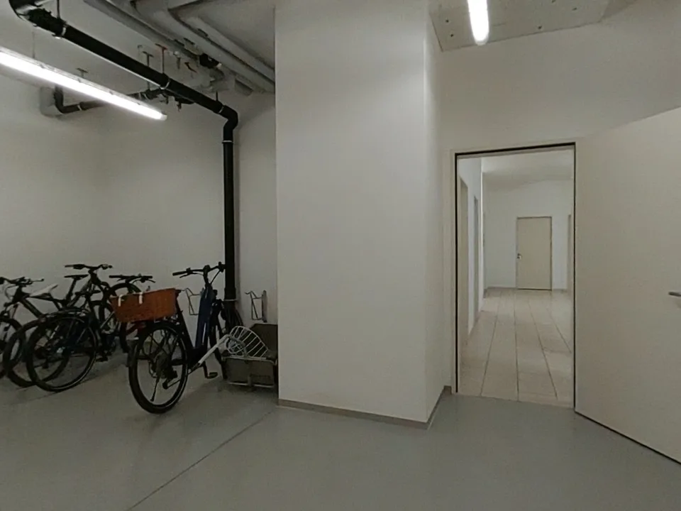 Room in a shared flat in Bonstetten – photo 12 of 14