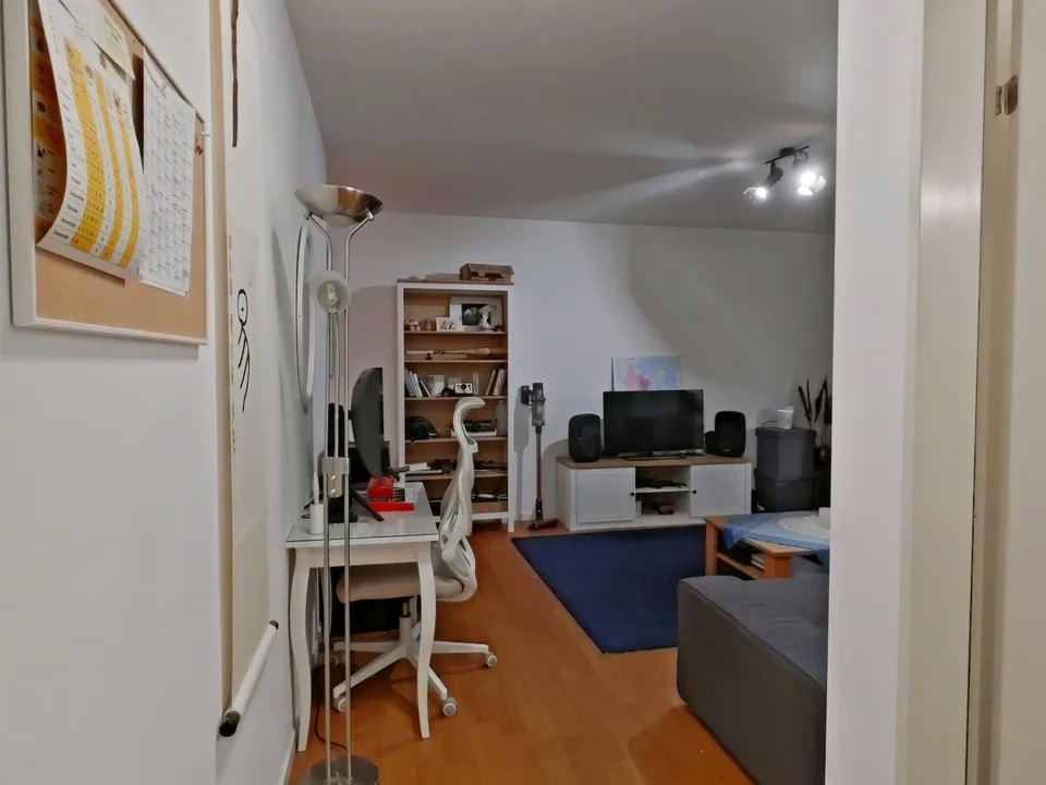 Room in a shared flat in Bonstetten – photo 13 of 14