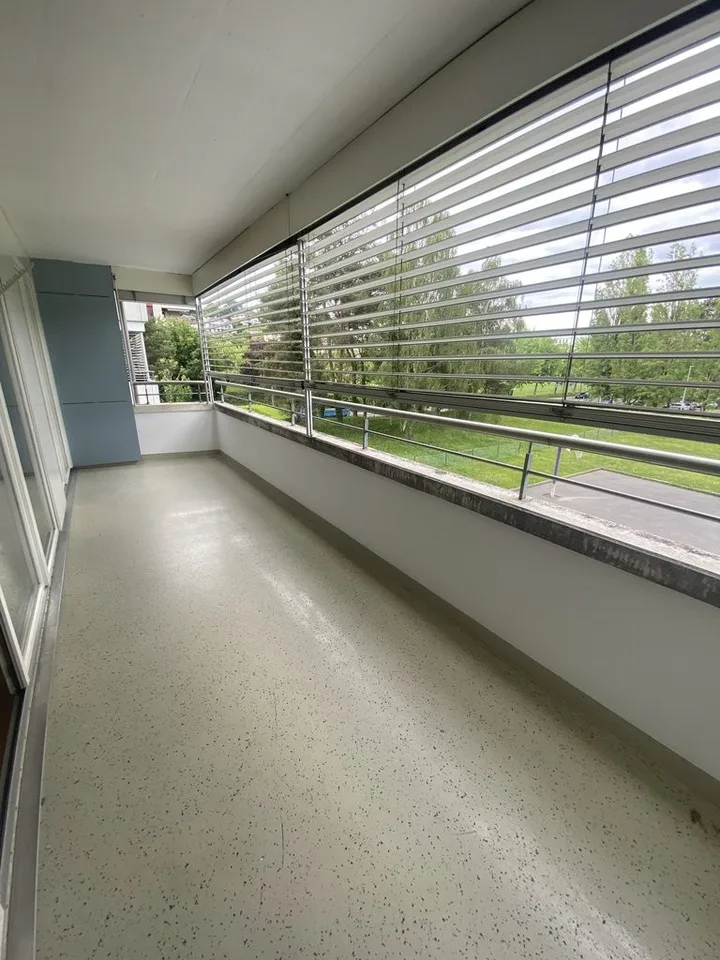 Wohnen Sie nur wenige Meter vom Einkaufszentrum Ecublens entfernt! – Foto 9 von 9
