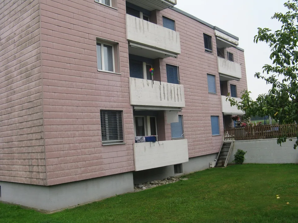 4 bedroom apartment with lawn area – photo 11 of 11