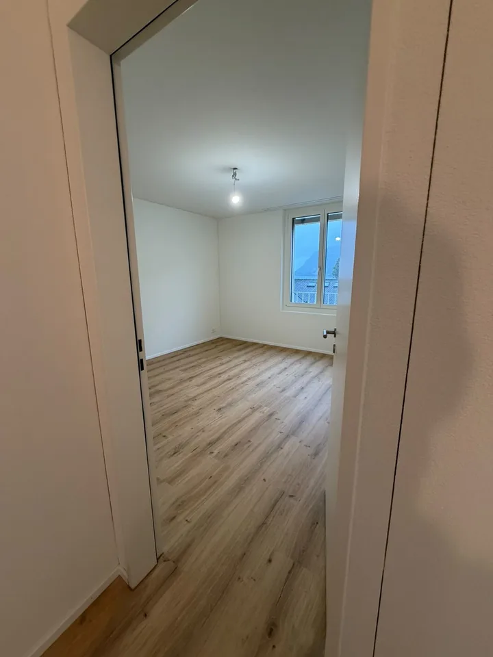 Exklusive 2.5-Zimmer-Wohnung in Stansstad – Erstbezug mit Seesicht – photo 12 sur 15
