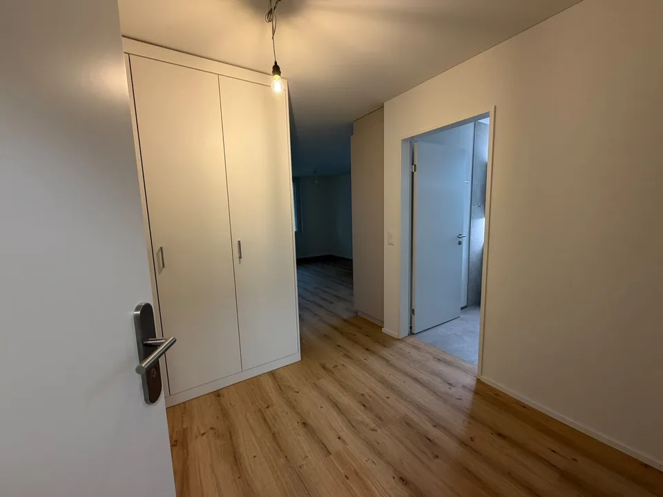 Exklusive 2.5-Zimmer-Wohnung in Stansstad – Erstbezug mit Seesicht – photo 14 sur 15