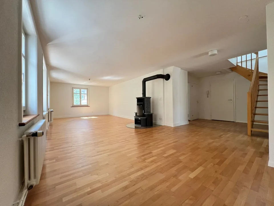 Renovierte Altbau-Maisonette mit Charme und Terrasse in Reinach BL – Foto 7 von 9