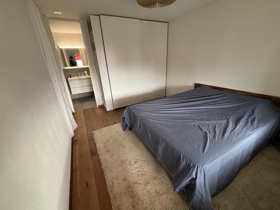 Charmante, ruhige 2,5-Zimmer-Wohnung mit Balkon & Garagenplatz in Birmensdorf ZH – photo 2 of 8