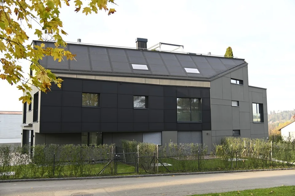 Neubau Gartenwohnung direkt am Waldrand in Zollikerberg – Foto 6 von 7