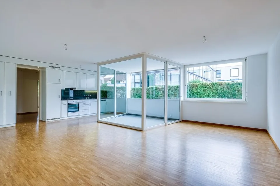 Moderne Wohnung nähe Gemeindezentrum in Reinach – Foto 6 von 10
