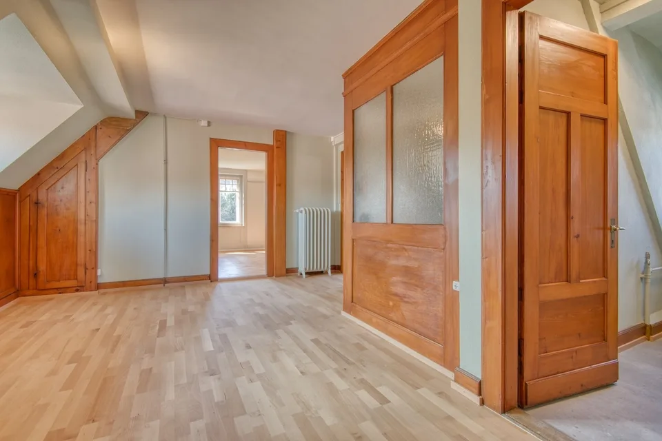 Wohnungen in historischem Haus in privilegierter Lage in Wädenswil zu vermieten – Foto 7 von 9