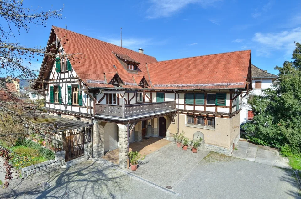 Wohnungen in historischem Haus in privilegierter Lage in Wädenswil zu vermieten – Foto 2 von 9