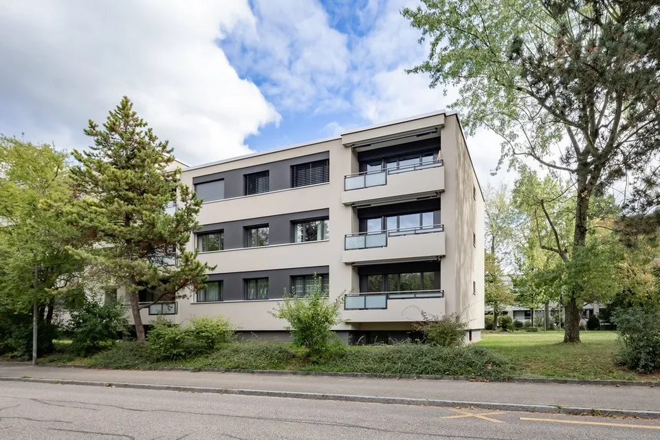 Tolle, renovierte Wohnung wartet auf Sie... – Foto 2 von 10