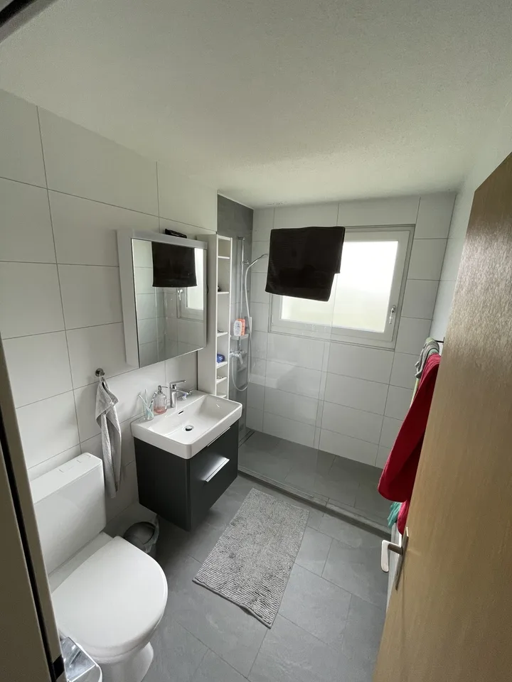 WG-Zimmer in Wiesendangen bei Winterthur – Foto 2 von 7