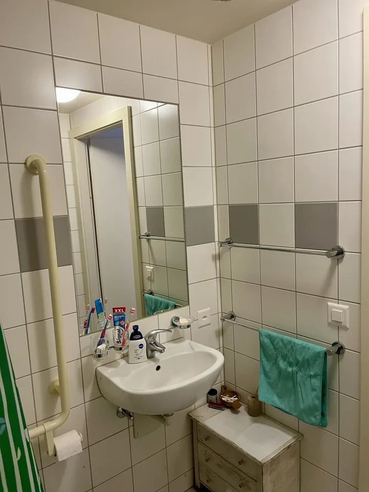 Studio zur Miete im Zentrum von Yverdon ab 1. Dezember – Foto 2 von 4
