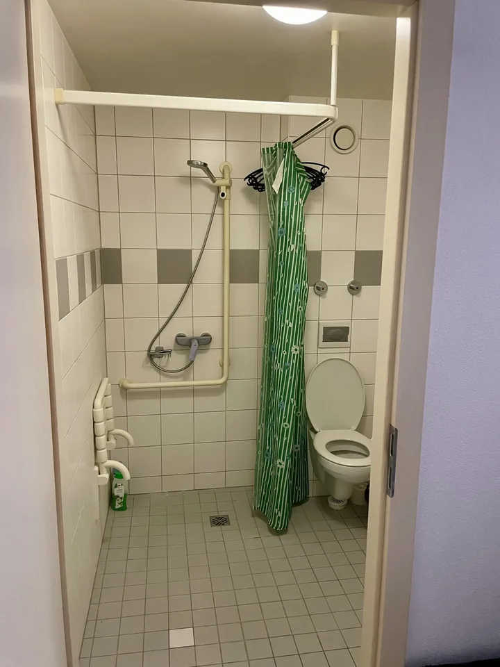 Studio zur Miete im Zentrum von Yverdon ab 1. Dezember – Foto 4 von 4