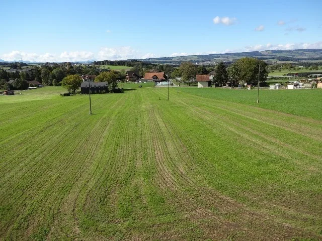 grosse sonnige 3.5 - Z-Wohnung mit Panoramasicht in die Berge – Foto 9 von 18