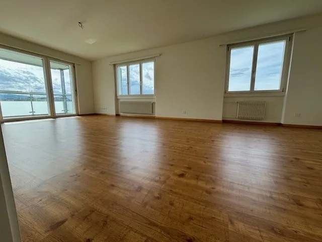 grosse sonnige 3.5 - Z-Wohnung mit Panoramasicht in die Berge – Foto 7 von 18