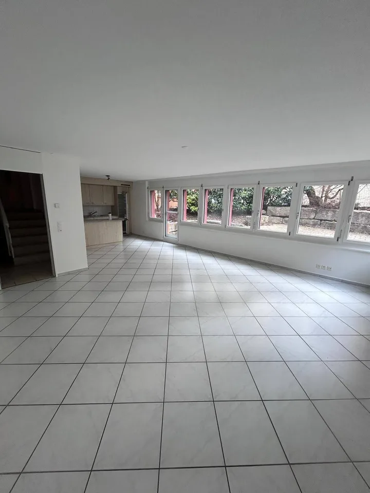 Auf 2 Stockwerken mit Sitzplatz – photo 4 sur 16
