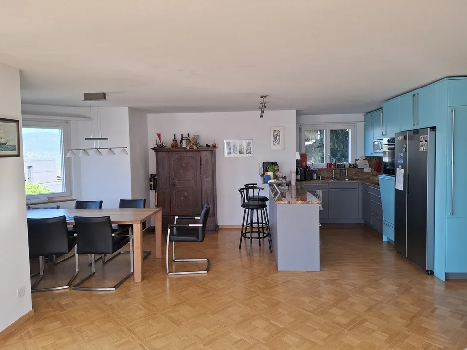 Large furnished room with private bathroom in a very quiet shared flat / Grosses möbliertes Zimmer mit eigenem Badezimmer in einer sehr ruhigen WG – Foto 6 von 6