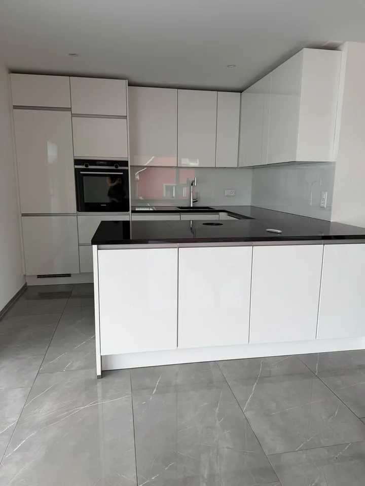 4,5-Zimmer-Wohnung in Allschwil auf Zeit – ab sofort bis 25. Januar 2027 ( mit Parkplatz) – Foto 4 von 8