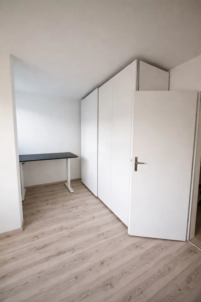 WG-Zimmer in möbilierter 3-Zimmer-Wohnung – Foto 2 von 4