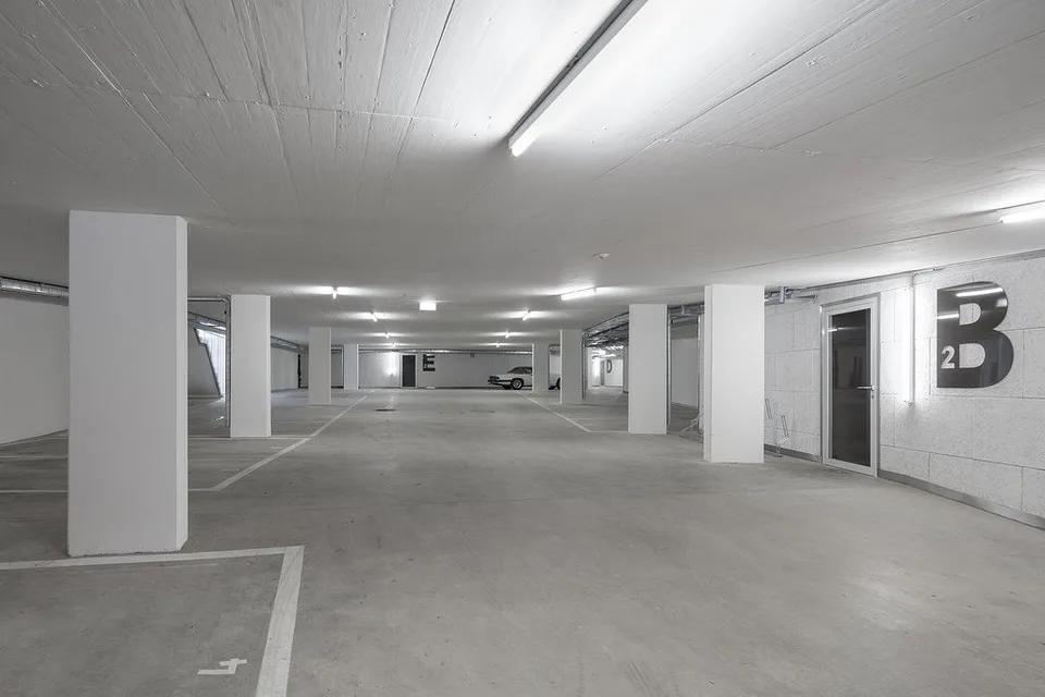 Edle Dachwohnung - Terrasse mit Weitblick - Eigentumsstandard – Foto 9 von 11