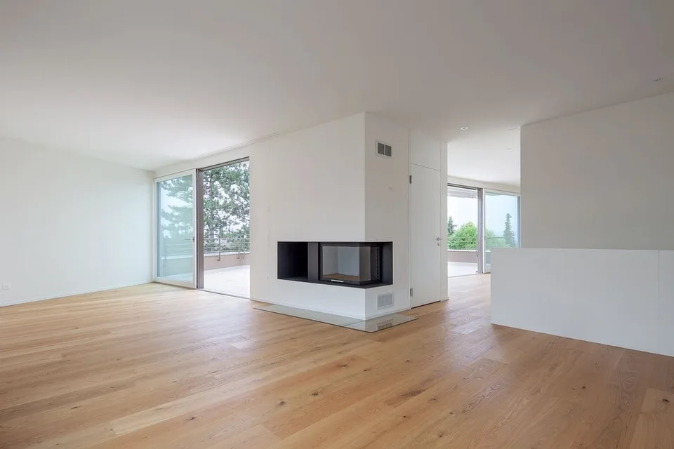 Edle Dachwohnung - Terrasse mit Weitblick - Eigentumsstandard – Foto 2 von 11